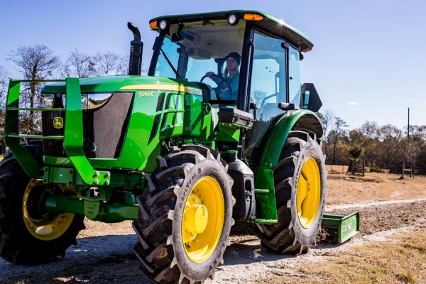 5090e utility tractor r4f008653 large f08bd84135dd9da84213f7de615ac51b896228e2 jpg 1