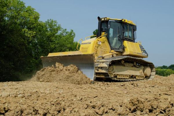 XT445L 5 action Pre Production 6 4