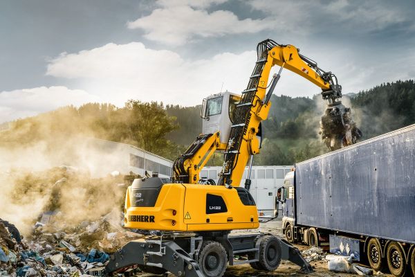 volvo benefits crawler excavator ec950f t4f stagev cn4 bigger machine bigger results 2324x1200