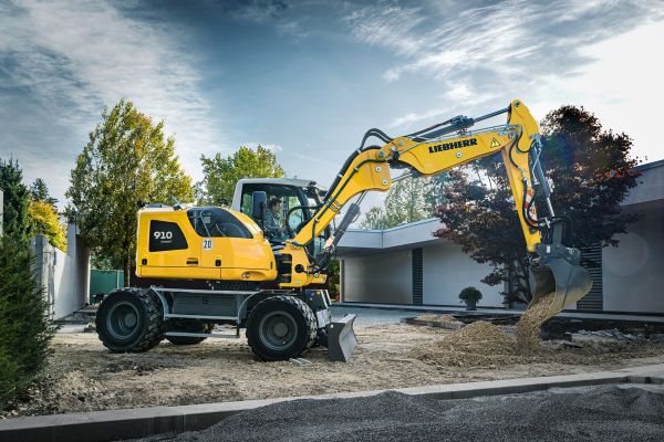 volvo benefits crawler excavator ec950f t4f stagev cn4 bigger machine bigger results 2324x1200