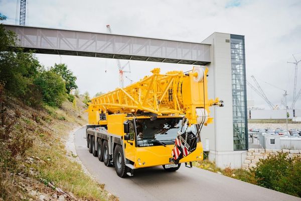 volvo benefits crawler excavator ec950f t4f stagev cn4 bigger machine bigger results 2324x1200