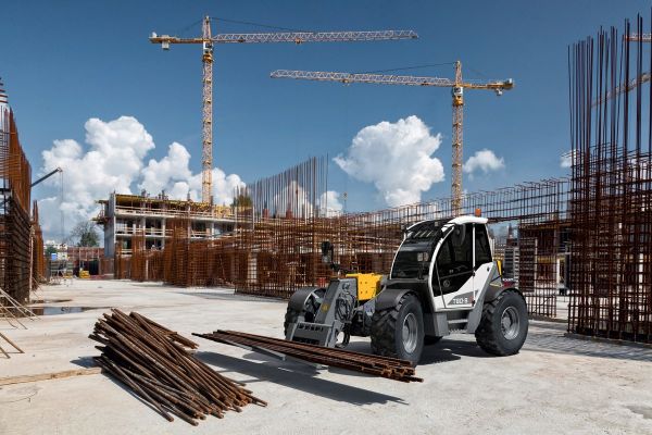 volvo benefits crawler excavator ec950f t4f stagev cn4 bigger machine bigger results 2324x1200