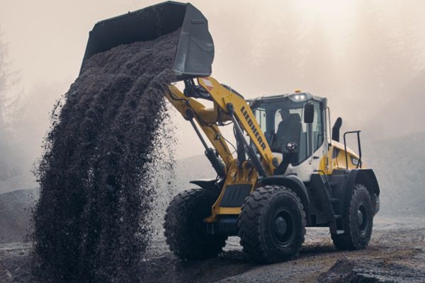 volvo benefits crawler excavator ec950f t4f stagev cn4 bigger machine bigger results 2324x1200