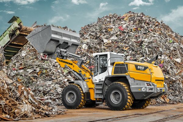 volvo benefits crawler excavator ec950f t4f stagev cn4 bigger machine bigger results 2324x1200