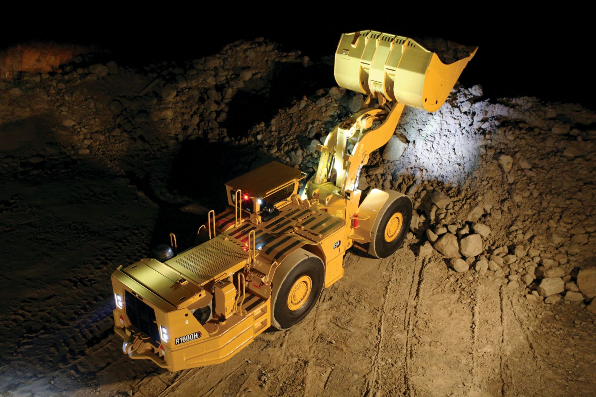 Cat R1700 Load Dump CAT R1300G Underground Mining Load Haul Dump (LHD) Loaders