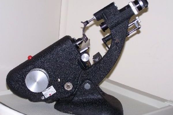 bausch lomb or reichert optical 21 65 70 laboratory lensometer new and used machines for sale the machine market 56201